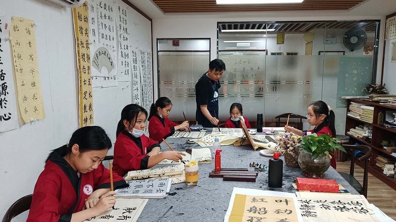 在选择成人教育机构时，需警惕以下话术禁忌：