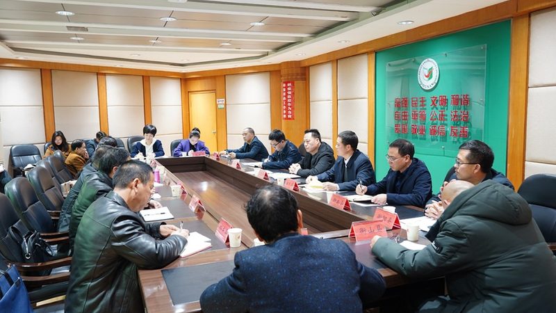 在了解科目设置后，考生需要根据自己的需求选择科目。以下是一些选择科目的建议：