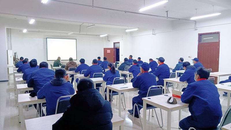 通常情况下，在线提升学历的毕业时间在1-2年左右。具体来说：